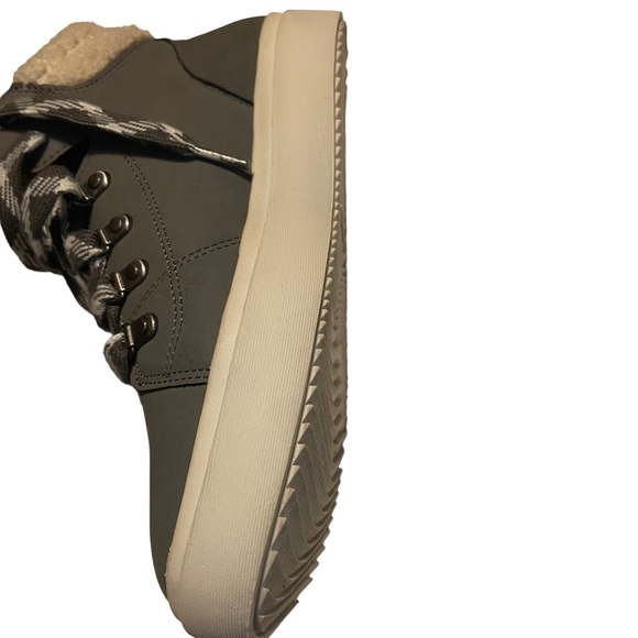 Dr. Scholl's Sneaker Boot - Picture 7 of 11